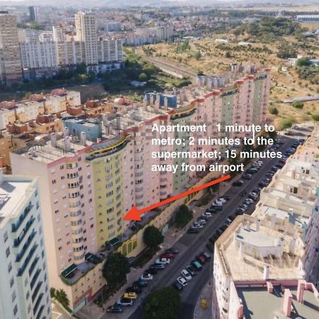 1-Minute Walk To The Metro And 2 To The Supermarket Lisboa Ngoại thất bức ảnh